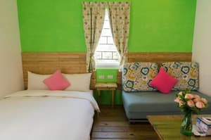 thumbnail: Room