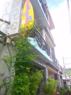 thumbnail: Exterior