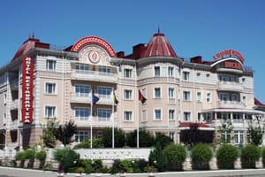 thumbnail: Exterior