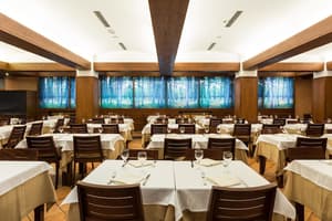 thumbnail: Restaurant