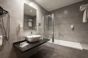 thumbnail: Bathroom