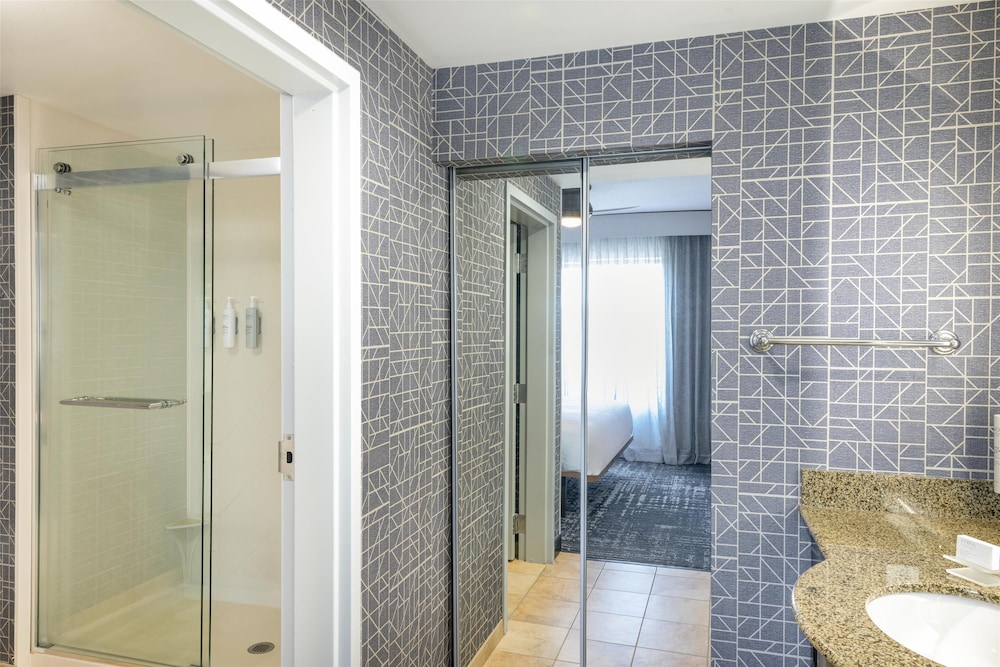 Bathroom shower