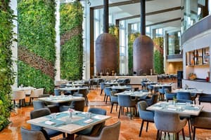 thumbnail: Restaurant