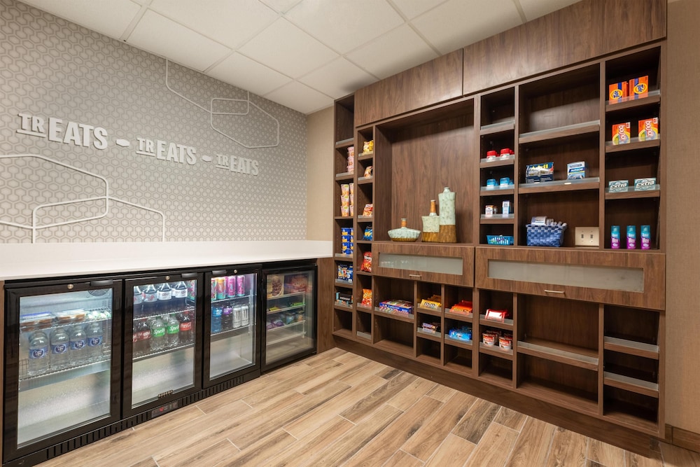 Snack bar