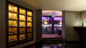 thumbnail: Bar (on property)