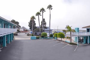thumbnail: Exterior