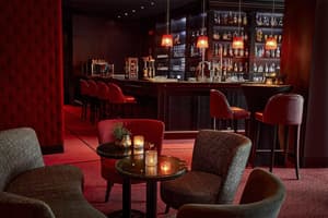 thumbnail: Bar (on property)