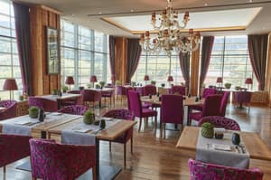 thumbnail: Restaurant