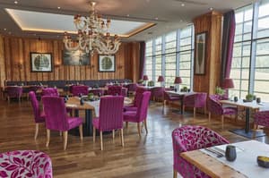 thumbnail: Restaurant