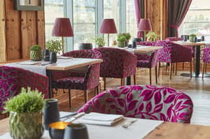 thumbnail: Restaurant