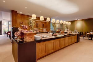 thumbnail: Breakfast area