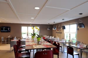 thumbnail: Restaurant