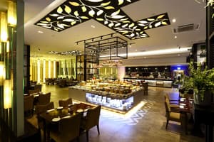thumbnail: Restaurant