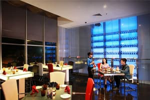 thumbnail: Restaurant