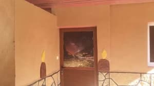 thumbnail: Interior detail