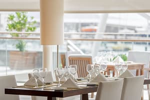 thumbnail: Restaurant