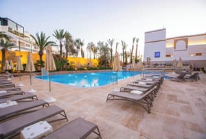 thumbnail: Pool