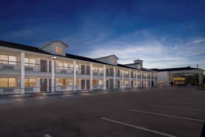 thumbnail: Front of property - evening/night