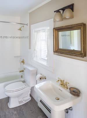 thumbnail: Bathroom