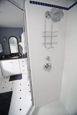 thumbnail: Bathroom shower