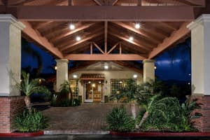 thumbnail: Exterior
