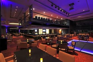 thumbnail: Bar (on property)
