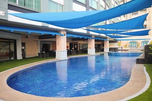 thumbnail: Outdoor pool