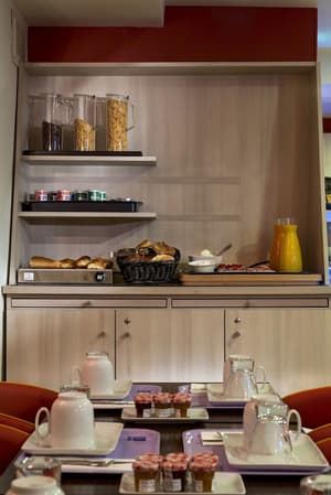 thumbnail: Breakfast area