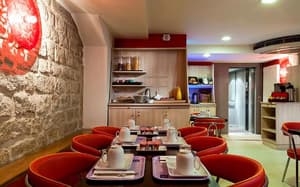 thumbnail: Restaurant