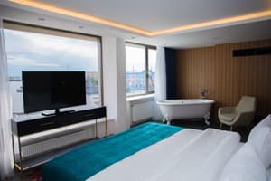 thumbnail: Room