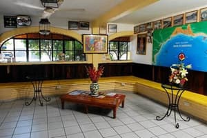 thumbnail: Lobby sitting area