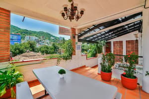 thumbnail: Sundeck