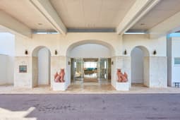 Royal View Hotel Churaumi