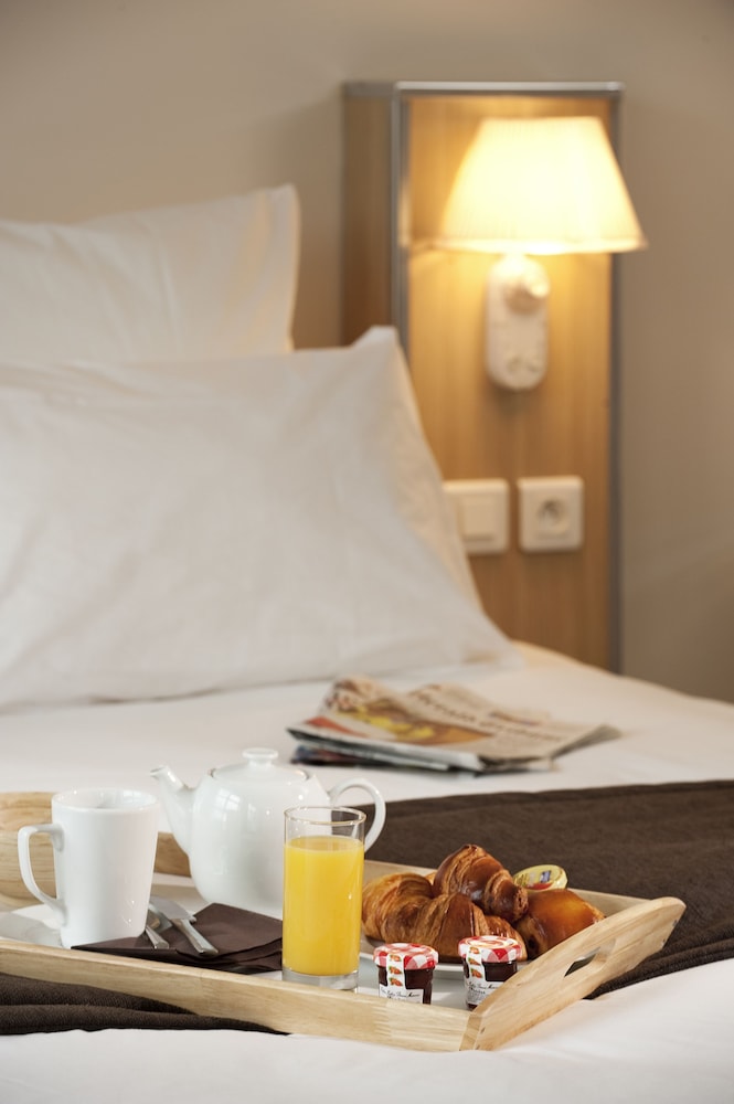 Room service - dining