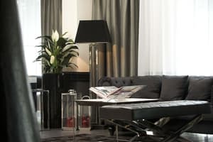 thumbnail: Lobby sitting area