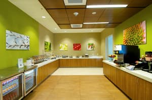 thumbnail: Breakfast area