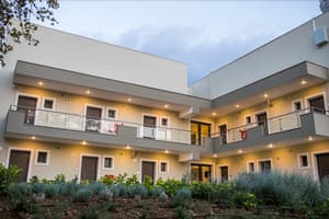 thumbnail: Property grounds