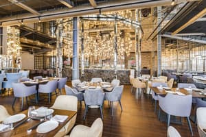 thumbnail: Restaurant