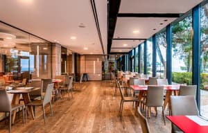 thumbnail: Restaurant