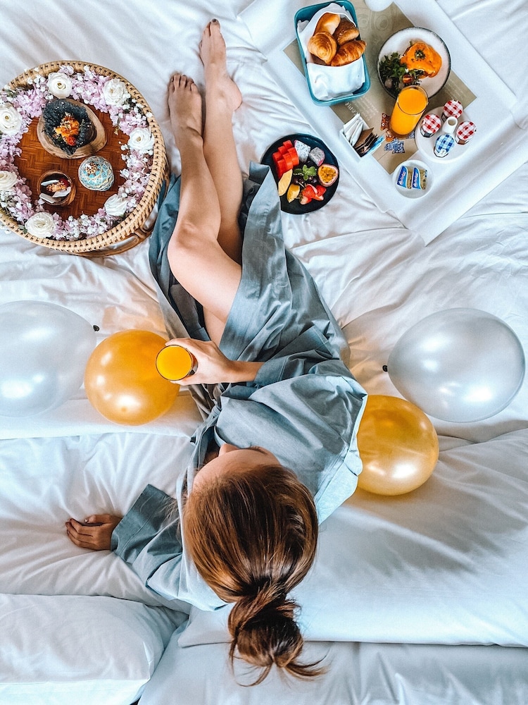 Room service - dining