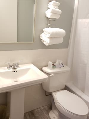 thumbnail: Bathroom
