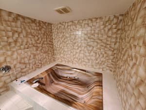 thumbnail: Deep soaking bathtub