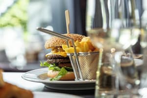 thumbnail: Restaurant