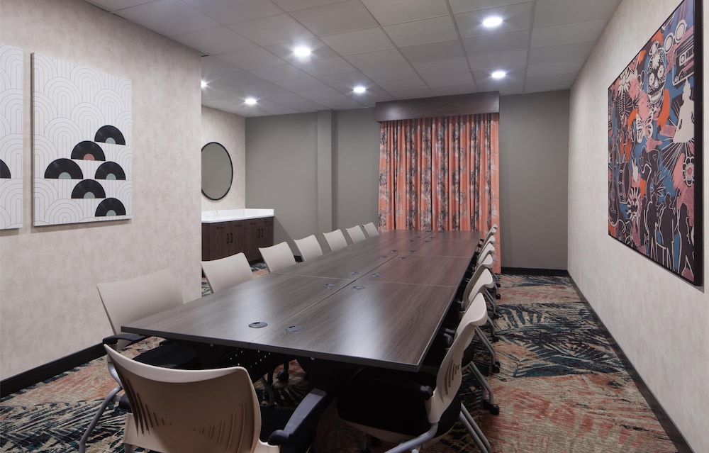 Meeting facility