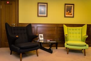 thumbnail: Lobby sitting area