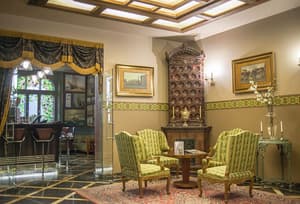 thumbnail: Lobby lounge