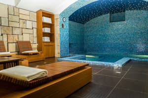thumbnail: Pool