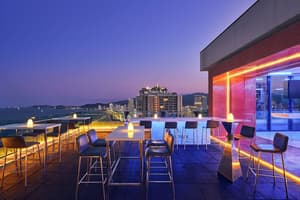 thumbnail: Bar (on property)