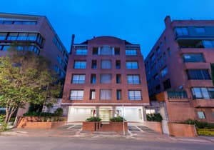 thumbnail: Front of property