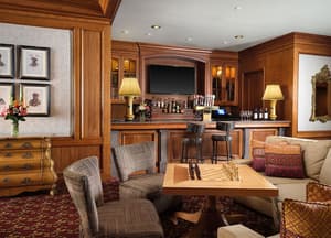 thumbnail: Lounge